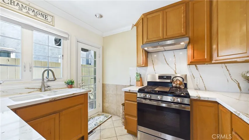 4515 E Vermont, Long Beach, California 90814