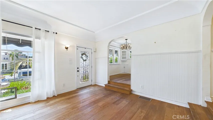 4515 E Vermont, Long Beach, California 90814