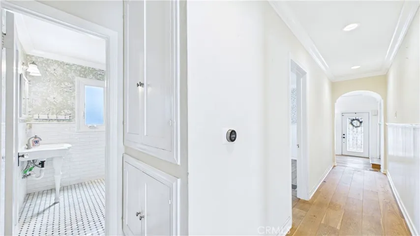 4515 E Vermont, Long Beach, California 90814