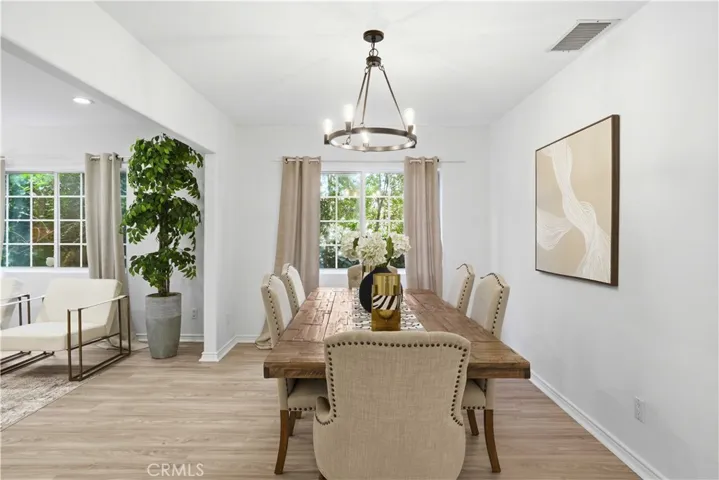 5224 Woodlake, Woodland Hills, California 91367