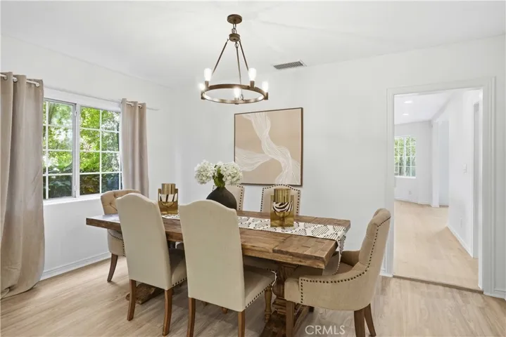 5224 Woodlake, Woodland Hills, California 91367