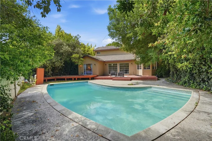 5224 Woodlake, Woodland Hills, California 91367