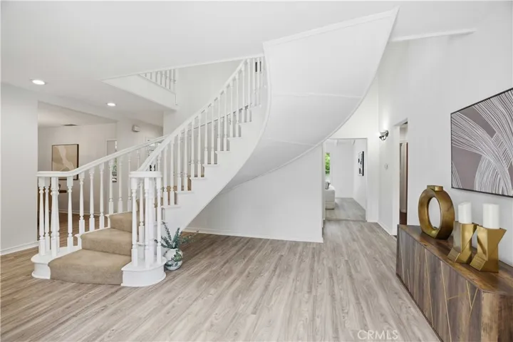 5224 Woodlake, Woodland Hills, California 91367
