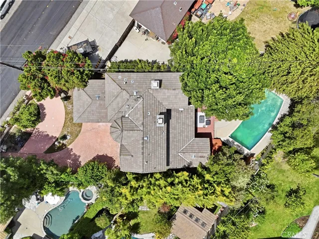 5224 Woodlake, Woodland Hills, California 91367