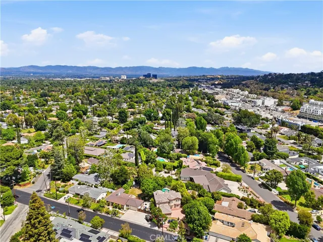 5224 Woodlake, Woodland Hills, California 91367