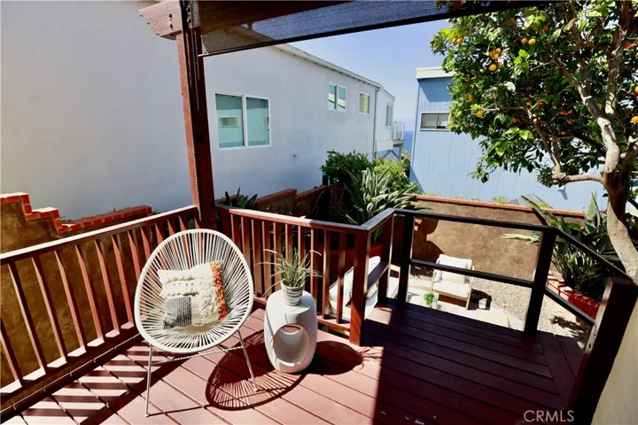 Primary private deck