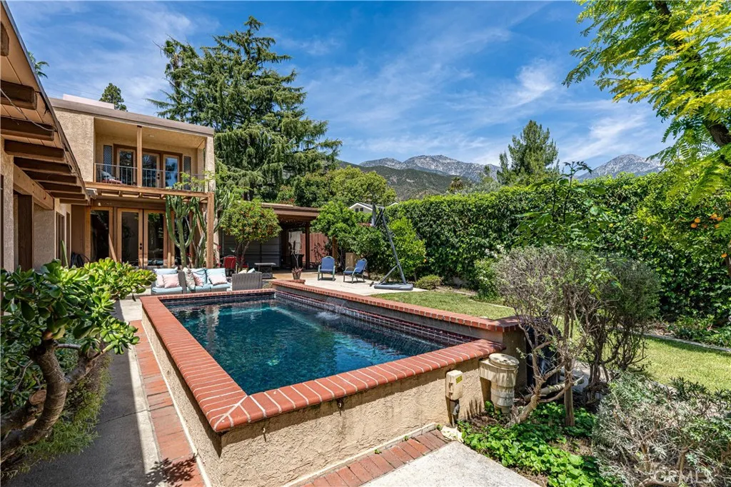 Backyard Pool
