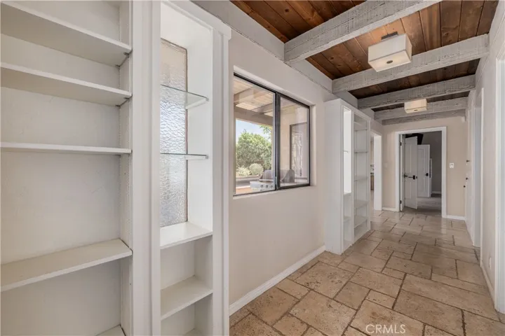 2480 Vista Drive, Upland, California 91784