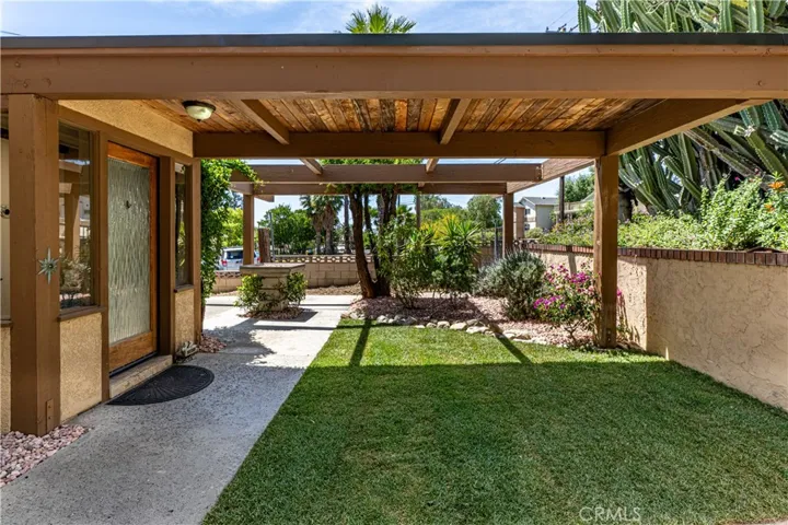 2480 Vista Drive, Upland, California 91784