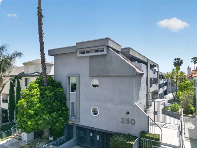 250 W Spazier Avenue 101, Burbank, California 91502