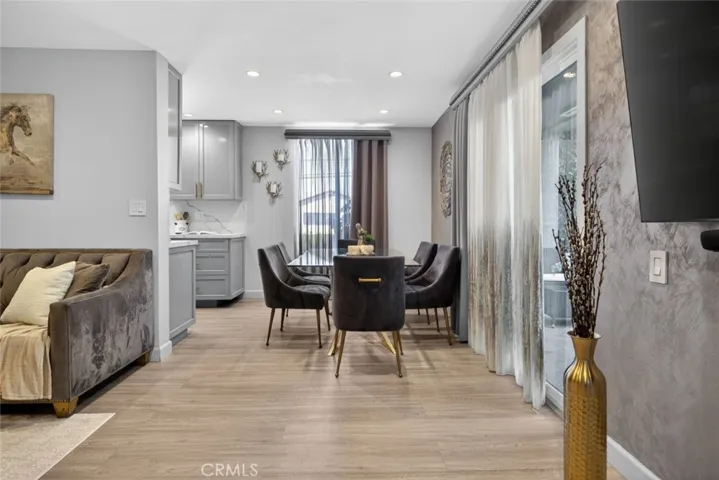250 W Spazier Avenue 101, Burbank, California 91502