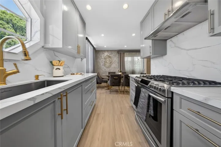 250 W Spazier Avenue 101, Burbank, California 91502