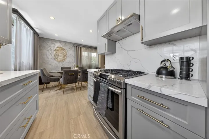 250 W Spazier Avenue 101, Burbank, California 91502