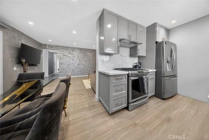 250 W Spazier Avenue 101, Burbank, California 91502