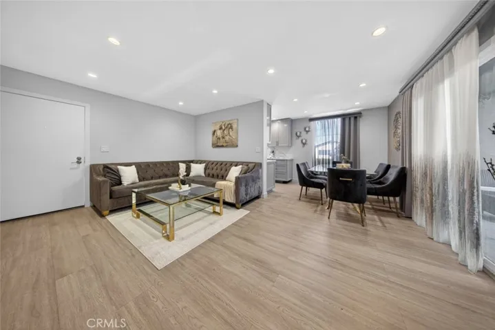 250 W Spazier Avenue 101, Burbank, California 91502