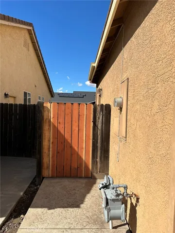 2341 Mariner Way, Merced, California 95340