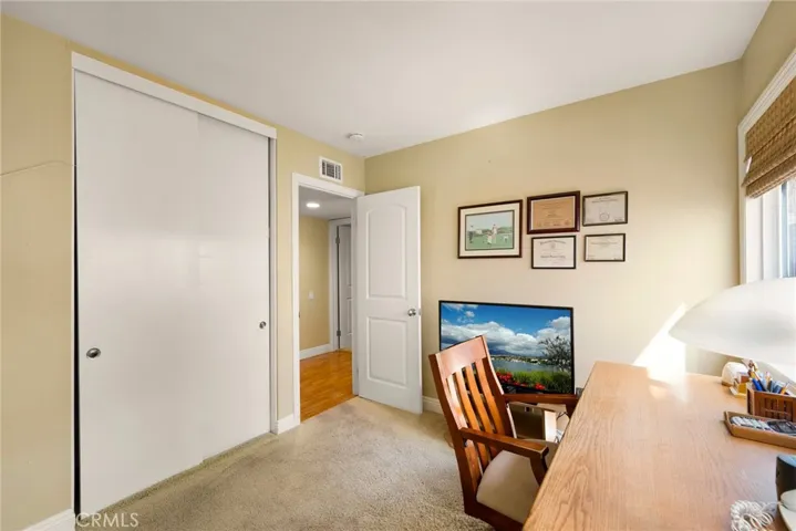 One of the 3 secondary bedrooms.
