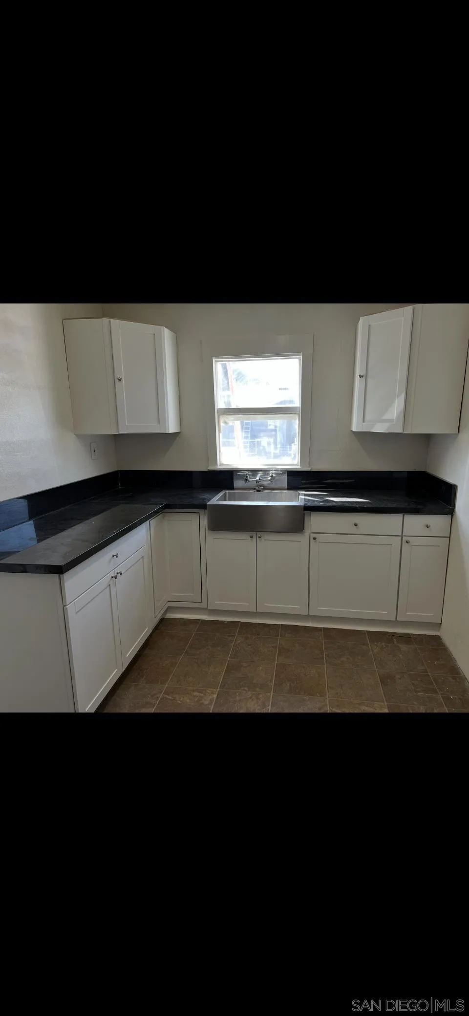 1064 N H, San Bernardino, California 92410 — photo 4