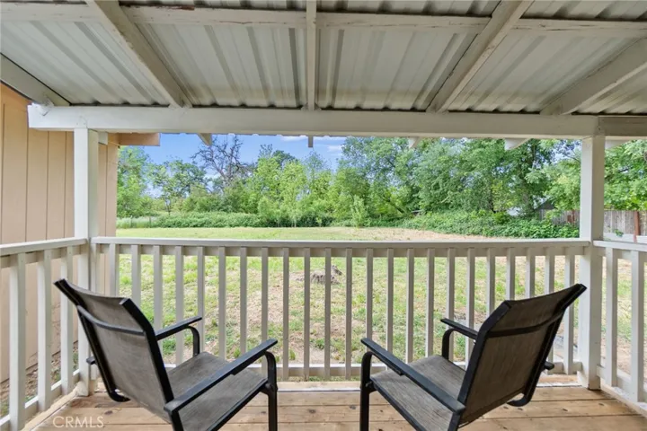 Enjoy mornings on your back deck with privacy