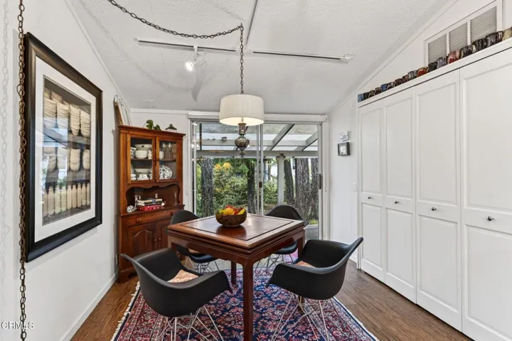 Breakfast nook