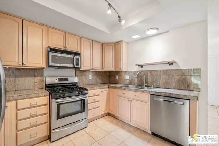 3020 Calle Loreto, Palm Springs, California 92264