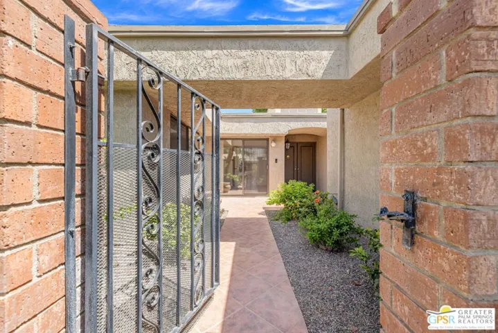 3020 Calle Loreto, Palm Springs, California 92264