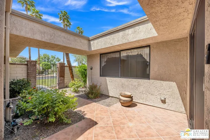 3020 Calle Loreto, Palm Springs, California 92264