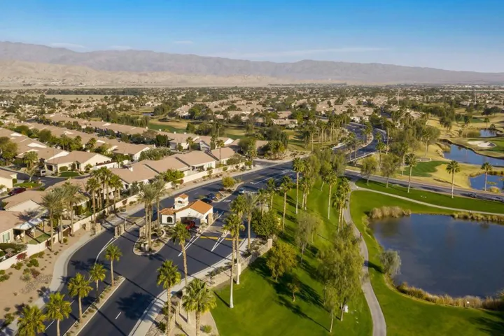 39-web-or-mls-Sun City (2)