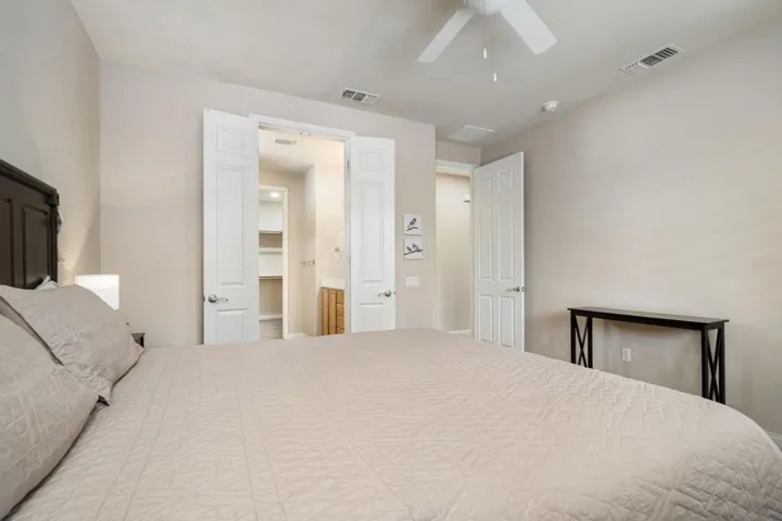 31-web-or-mls-ASLinda_OPMG_0426_031