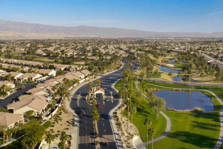 38-web-or-mls-Sun City (1)