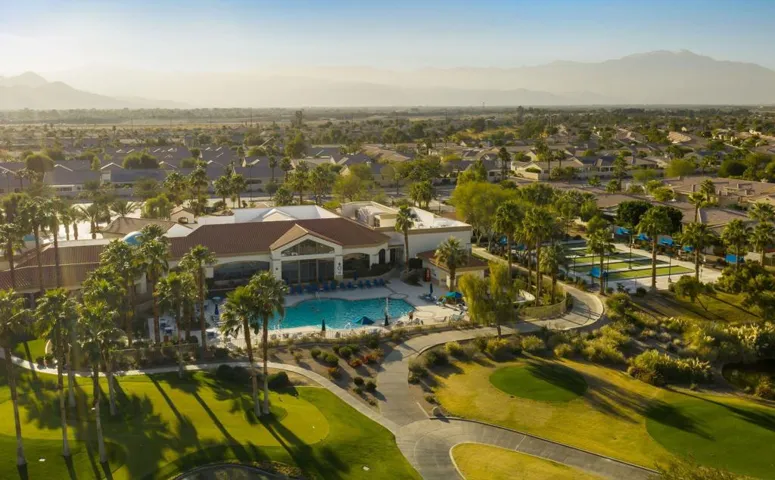43-web-or-mls-Sun City (6)