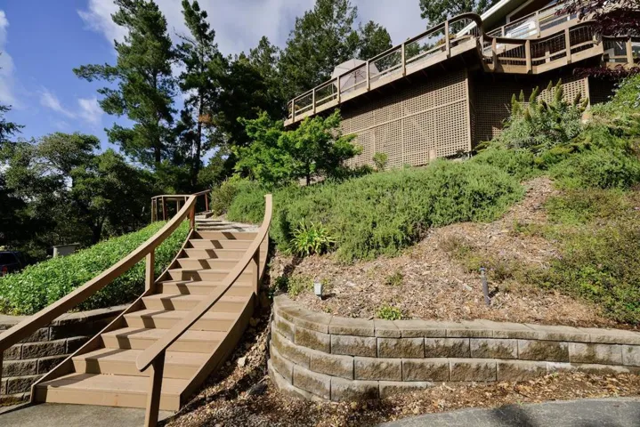 155 Rabbits Run Road, Santa Cruz, California 95060