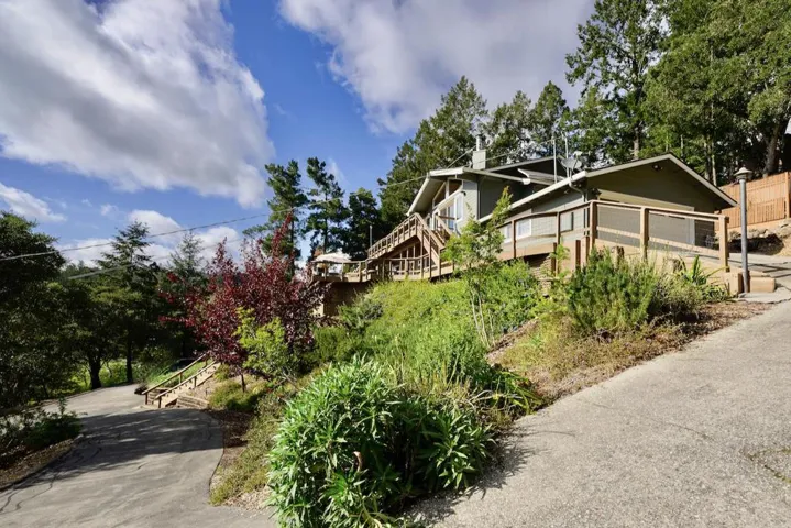 155 Rabbits Run Road, Santa Cruz, California 95060