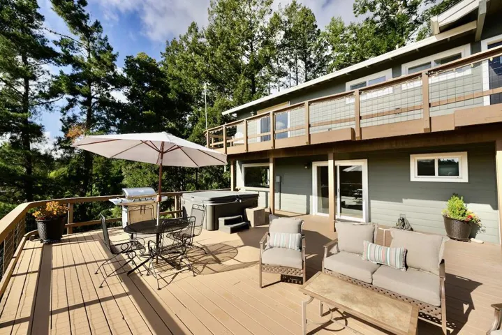 155 Rabbits Run Road, Santa Cruz, California 95060