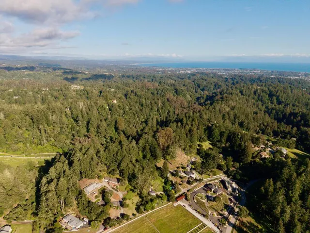 155 Rabbits Run Road, Santa Cruz, California 95060