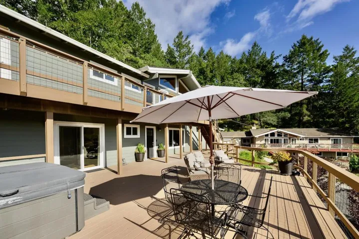 155 Rabbits Run Road, Santa Cruz, California 95060
