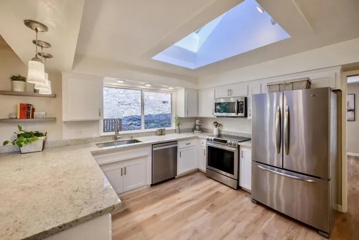 155 Rabbits Run Road, Santa Cruz, California 95060