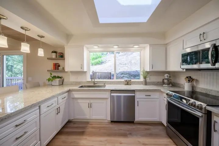 155 Rabbits Run Road, Santa Cruz, California 95060