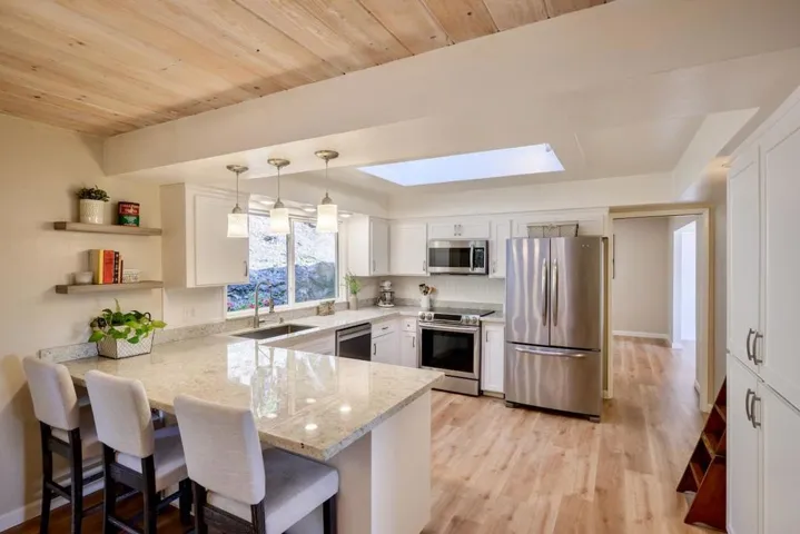 155 Rabbits Run Road, Santa Cruz, California 95060