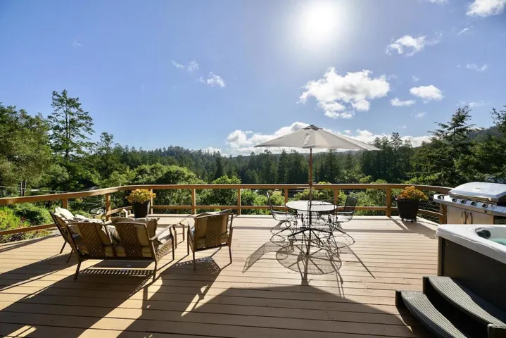 155 Rabbits Run Road, Santa Cruz, California 95060