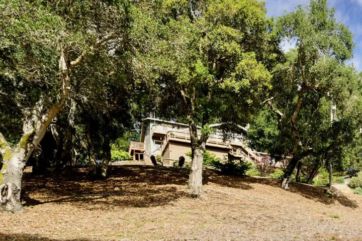 155 Rabbits Run Road, Santa Cruz, California 95060