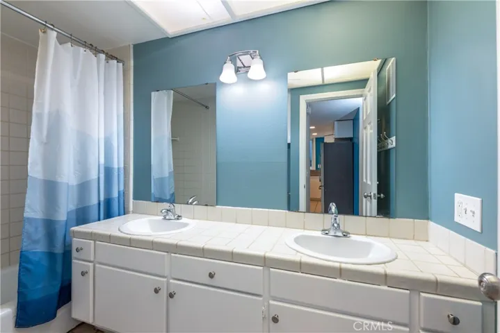 5012 Seashore Drive A, Newport Beach, California 92663