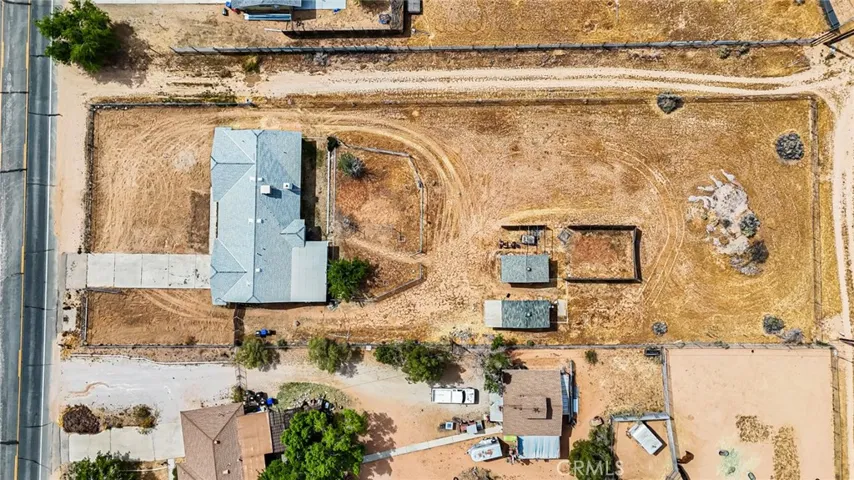 14280 Navajo, Apple Valley, California 92307