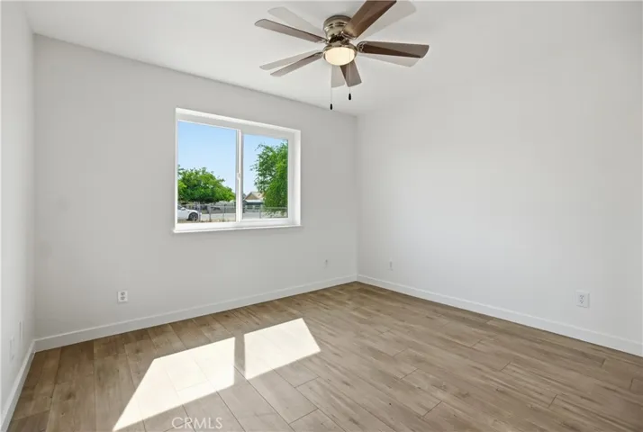 14280 Navajo, Apple Valley, California 92307