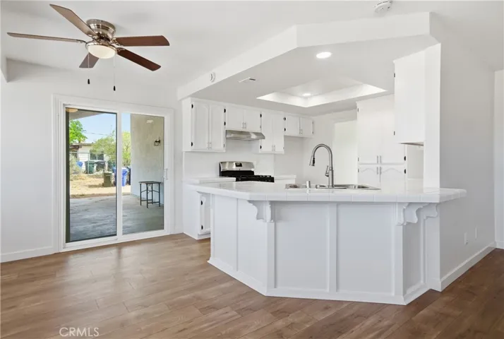 14280 Navajo, Apple Valley, California 92307