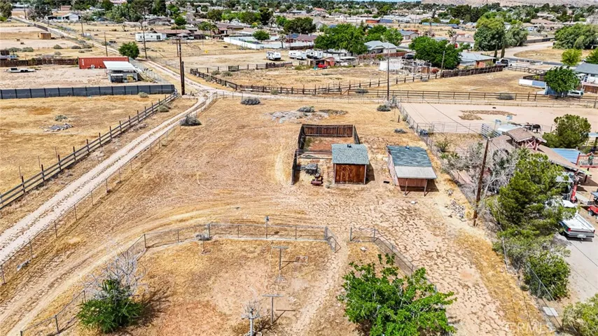 14280 Navajo, Apple Valley, California 92307