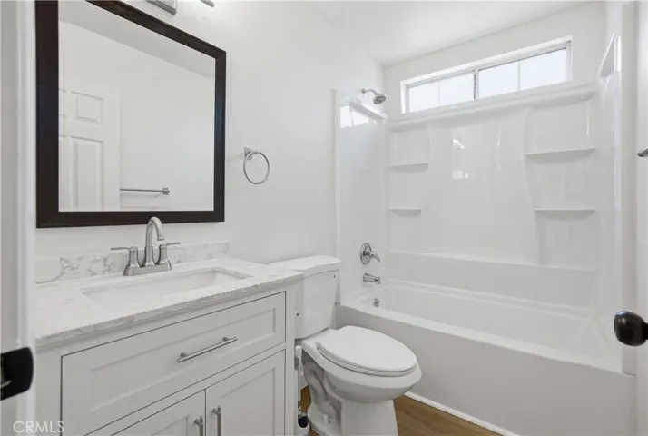 14280 Navajo, Apple Valley, California 92307