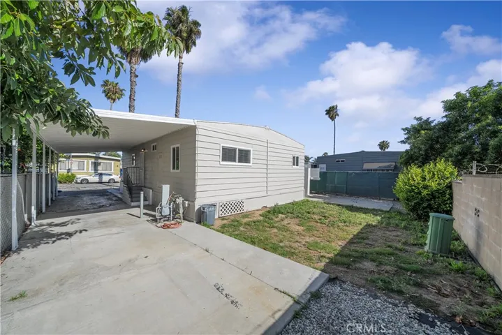 1401 W 9th 61, Pomona, California 91766