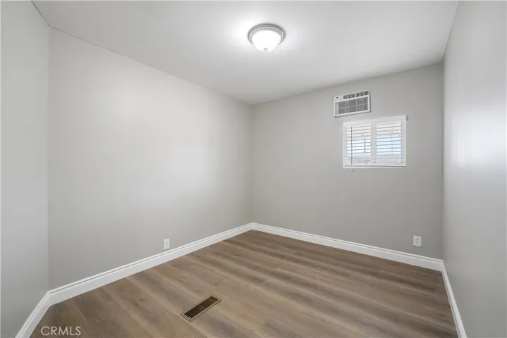 1401 W 9th 61, Pomona, California 91766