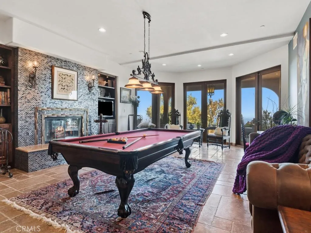 Family Room with Fireplace